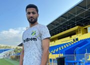 محبی ؛ تصویری از محمد محبی با شماره نه پیراهن روستوف روسیه