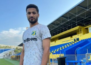 محبی ؛ تصویری از محمد محبی با شماره نه پیراهن روستوف روسیه