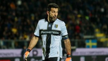 بوفون ؛ پیشنهاد عربستانی ها مانع خداحافظی بوفون از فوتبال