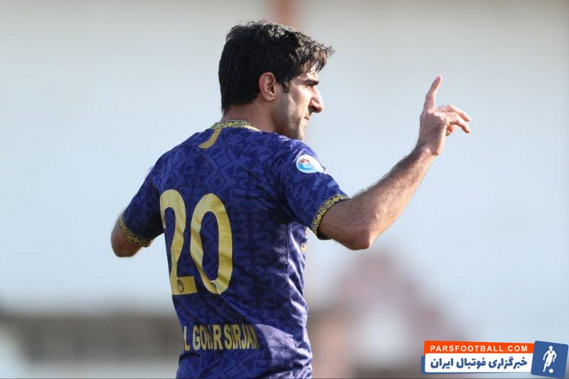 حسینی ؛ محمدرضا حسینی در انتظار مجوز مورایس برای حضور در تمرین سپاهان