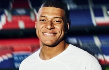 امباپه ؛ لباس یکدست سفید امباپه در میهمانی بزرگ میامی