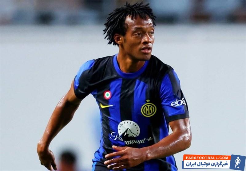 اینتر ؛ هو شدن کوادرادو از سوی هواداران اینتر هنگام ورود به زمین