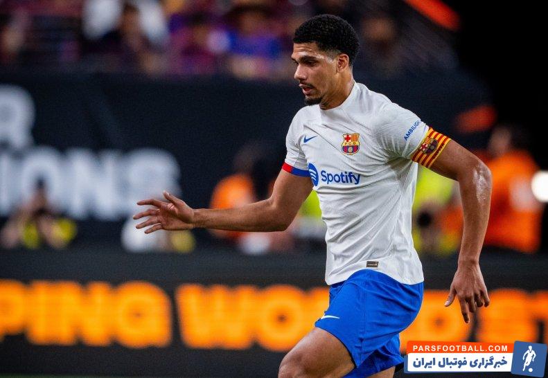 بارسلونا ؛ رونالد آرائوخو کاپیتان بارسلونا در دیدار برابر میلان