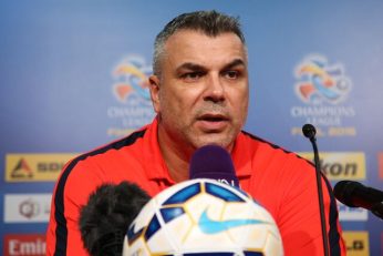 شارجه ؛ سرمربی شارجه : برای ما افتخار است که مقابل هواداران تراکتور بازی کنیم