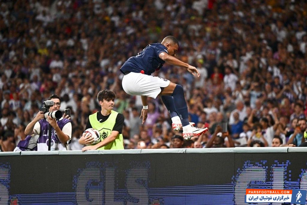 امباپه ؛ انریکه سرمربی پاری سن ژرمن : امباپه یک بازیکن در سطح بین المللی است