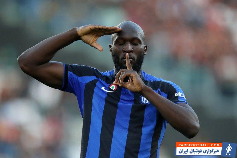 لوکاکو ؛ تصویری از روملو لوکاکو در فرودگاه شهر رم