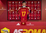 سردار آزمون در مراسم معارفه اش با دستکش مقابل دوربین باشگاه قرار گرفت