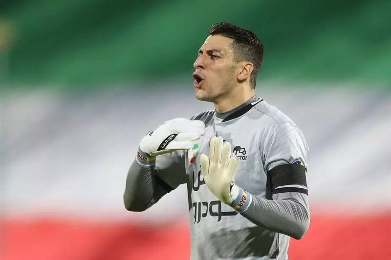 اخباری ؛ محمدرضا اخباری با روحیه بالا در تمرینات تیم ملی