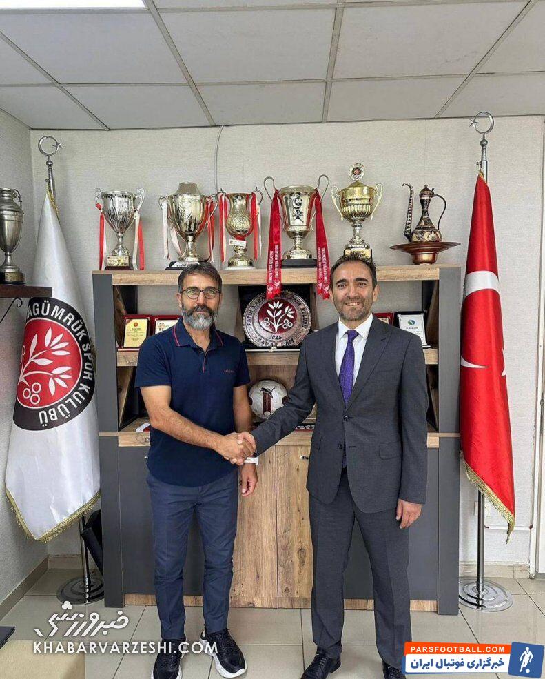 عکس| یک پرسپولیسی در ترکیه سمت گرفت