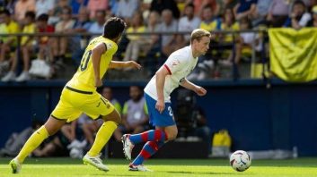 دی یونگ : امسال نیاز به کار بیشتر و حرف کمتر داریم