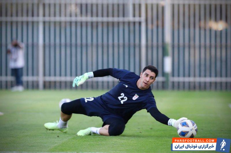 اخباری ؛ محمدرضا اخباری با روحیه بالا در تمرینات تیم ملی 