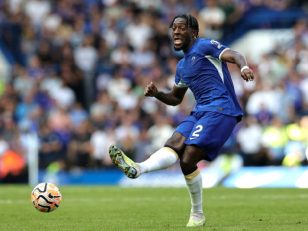 چلسی ؛ گالاس : دیساسی هنوز عادتهای بدی دارد و باید آنها را به صورت کامل تغییر دهد