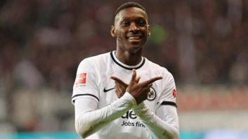 پاری سن ژرمن ؛ غیبت کولو موآنی در بازی با لیون به دلیل مصدومیت