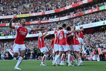 آرسنال ؛ ترک ورزشگاه از سوی بخشی از هواداران آرسنال قبل از اتمام بازی