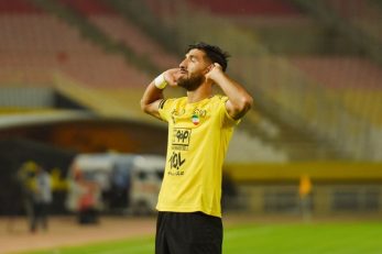 سپاهان ؛ تصویری از چهره شهریار مغانلو در سطح شهر اصفهان