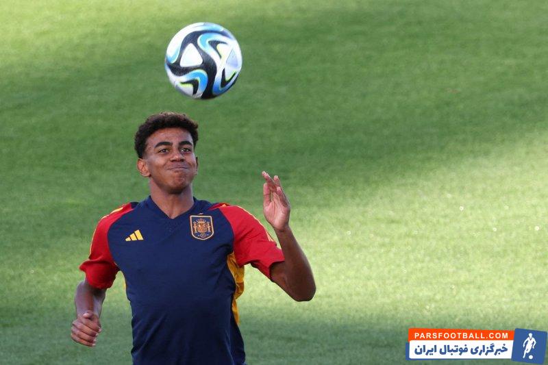 یامال ؛ لامین یامال با 16 سال و 55 روز سن جوان ترین بازیکن تیم ملی اسپانیا