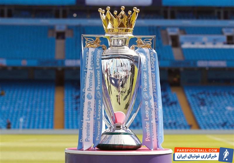 توپ زمستانی با پایه زرد کلاسیک و استفاده از بنفش و نارنجی لیگ برتر انگلیس