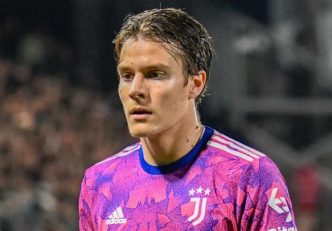 یوونتوس به دنبال تمدید قرارداد فاجولی