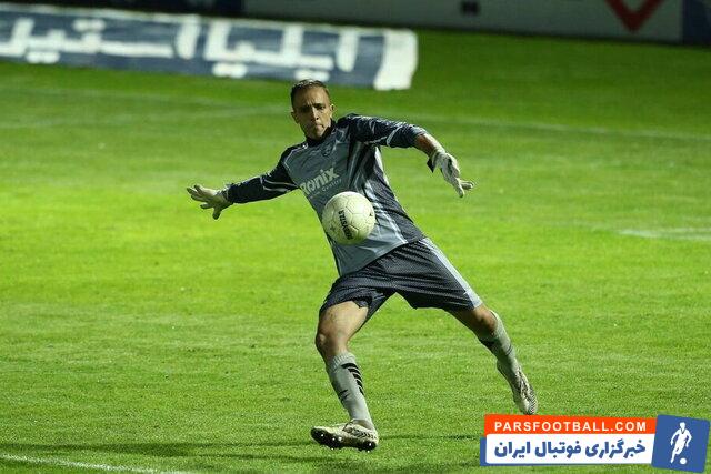 پیکان ؛ ایمان صادقی : پرسپولیس تیمش را برای قهرمانی بسته است