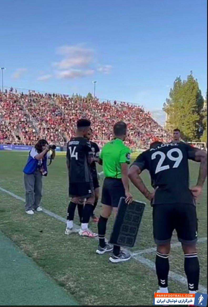 آمریکا ؛ کیمبرو با ۱۳ سال و ۷ ماه و ۱۳ روز جوان‌ترین بازیکن تاریخ فوتبال آمریکا