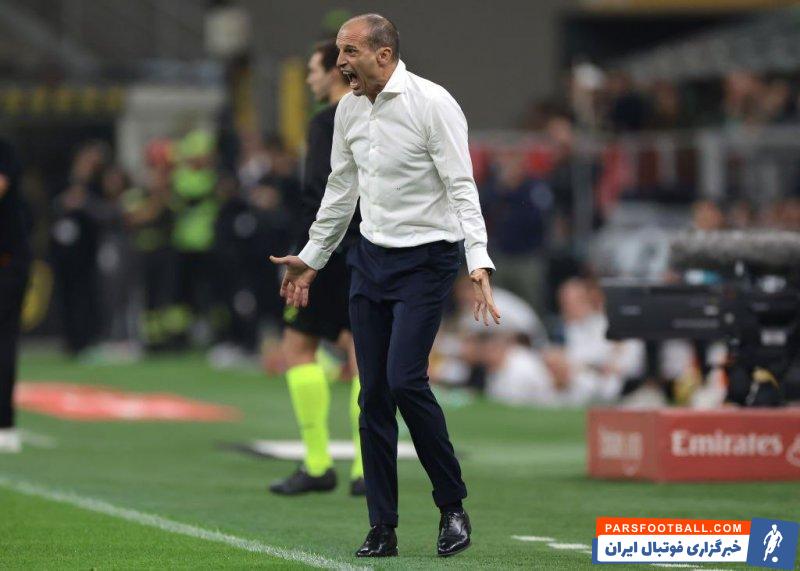 آلگری ؛ پرتاب کت از سوی آلگری به خاطر عصبانیت در بازی با میلان