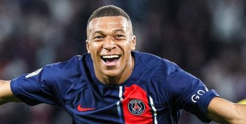 امباپه ؛ رسیدن امباپه به رکورد بهترین بازیکن ماه لیگ فرانسه برای یازدهمین بار