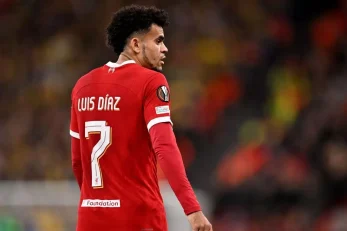 دیاز ؛ دیدار لوئیس دیاز با پدرش در کلمبیا پس از رهایی از دست آدم رباها