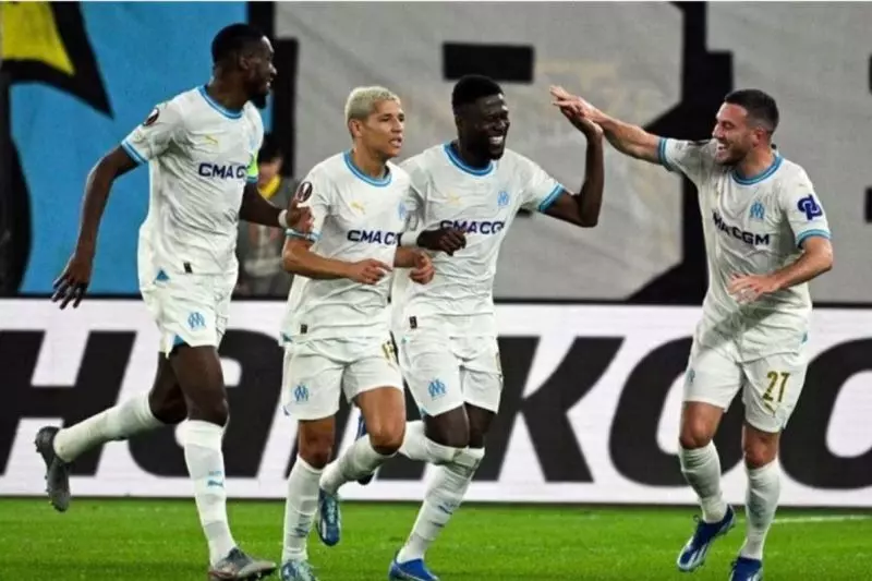 آاِک آتن در حضور ستاره ایرانی مقابل حریفش شکست خورد