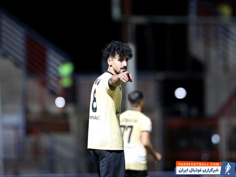 مرادی مهاجم شمس آذر : چندین کارشناس گفتند پنالتی استقلال درست نبود