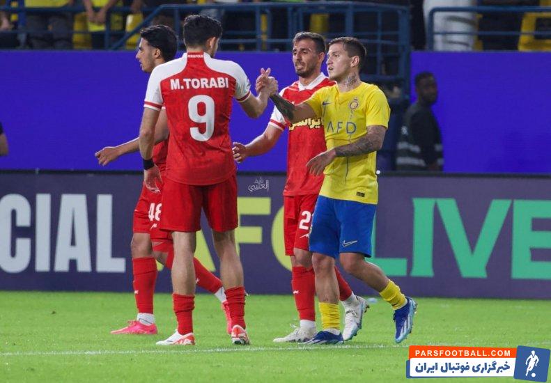 اوتاویو ؛ برخورد گرم اوتاویو ستاره النصر با بازیکنان پرسپولیس در پایان بازی
