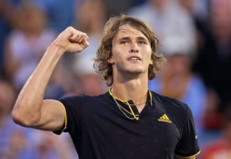 زورف ؛ الکساندر زورف، تنیس باز شماره یک کشور آلمان در تمرین بایرن مونیخ