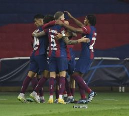 بارسلونا ؛ صعود بارسلونا به دور حذفی لیگ قهرمانان بعد از جدایی مسی از سال 2021