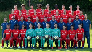 بایرن ؛ باخت چهار بر صفر تیم دوم بایرن مونیخ برابر تیم دوم آگزبورگ