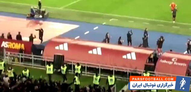 رم ؛ خوشحالی گل مورینیو با پسر توپ جمع کن بعد از گل سوم رم به اودینزه 