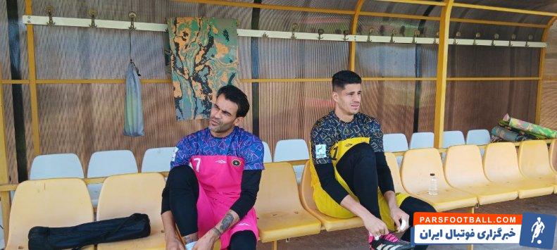 عیسی ؛ حضور عیسی آل کثیر در تمرین سپاهان قبل از دیدار با نیروی هوایی عراق