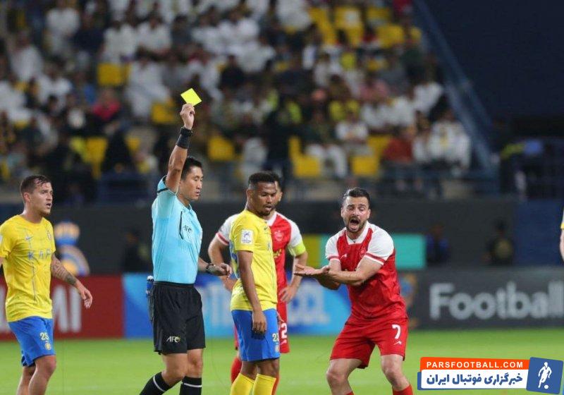 پرسپولیس ؛ اعتراض تند سروش رفیعی به داور پس از دریافت کارت زرد