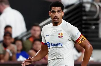 بارسلونا در انتظار بررسی برای میزان مصدومیت رونالد آرائوخو