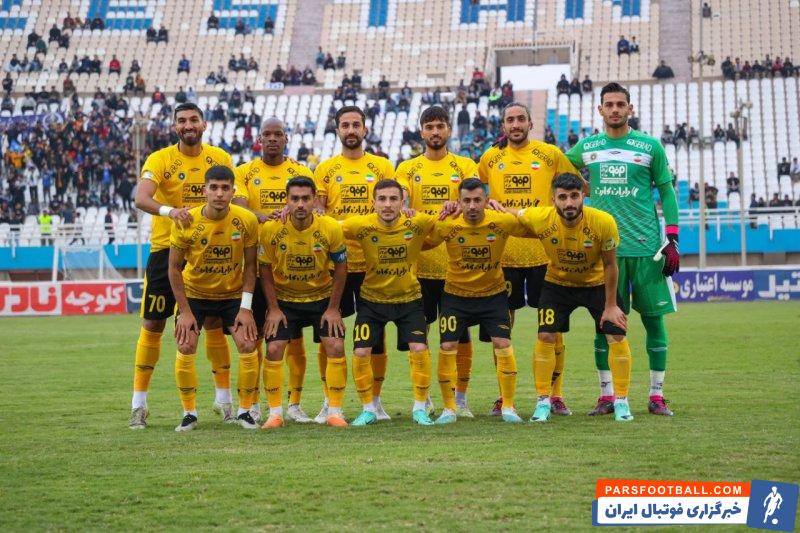 سپاهان ؛ اجرای بازی عمو زنجیرباف در تمرین سپاهان