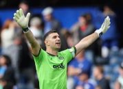 لیگ برتر ؛ عملکرد خوب امیلیانو مارتینز دروازه‌بان استون ویلا برابر منچسترسیتی