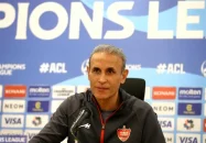 شعار هواداران پرسپولیس علیه یحیی گل محمدی در ورزشگاه آزادی