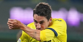 بائنا ؛ تمایل بارسلونا برای جذب الکس بائنا هافبک ویارئال