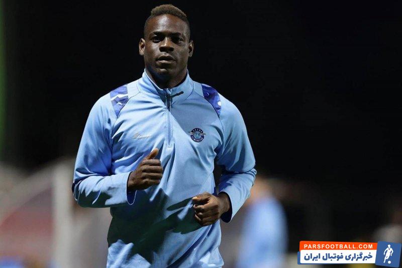 مورینیو ؛ ماریو بالوتلی : موریینو خیلی زیاد حرف می زند