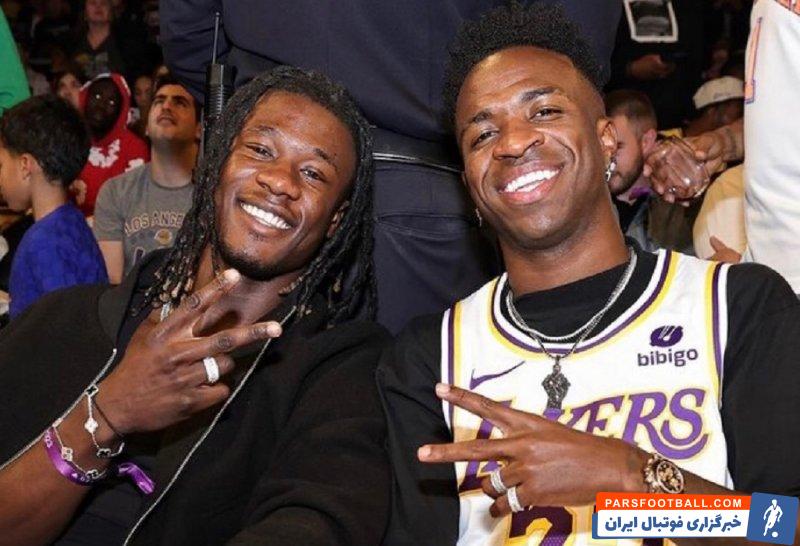 کریسمس ؛ اهدای پیراهن لس آنجلس لیکرز به وینسیوس بازیکن رئال مادرید