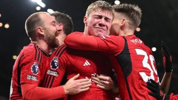 هویلوند ؛ پل پارکر، مدافع سابق منچستریونایتد : هویلوند باید خودخواه تر باشد