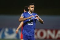 ارسلان مطهری به شایعه جدایی از استقلال واکنش نشان داد