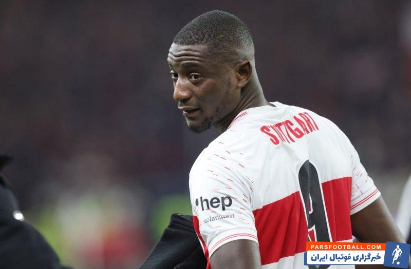 گیراسی ؛ سرهو گیراسی ااماده خروج از اشتوتگارت در پنجره زمستانی