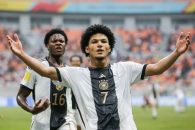 برونر ؛ دورتموند به دنبال امضای اولین قرارداد حرفه‌ای‌ با پاریس برونر