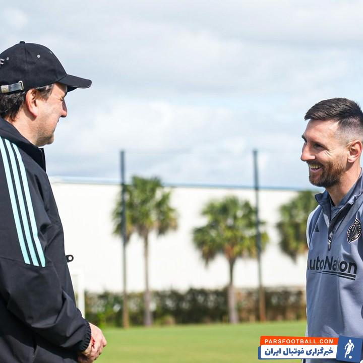 مسی ؛ حضور نستور لورنزو، اولین مربی مسی در تیم ملی آرژانتین در تمرین اینترمیامی