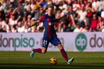 بارسلونا ؛ فرانکی دییونگ : در خانه بازی میکنیم و باید برابر اتلتیکومادرید برنده شویم