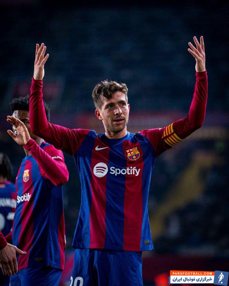 بارسلونا ؛ نجات بارسلونا از شکست برابر آلمریا با گلزنی سرخی روبرتو